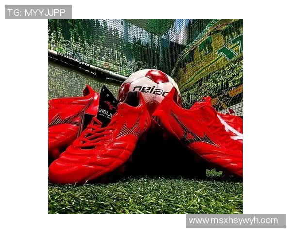 猎鹰足球鞋助力球场表现提升让你在比赛中如鹰击长空尽显风采